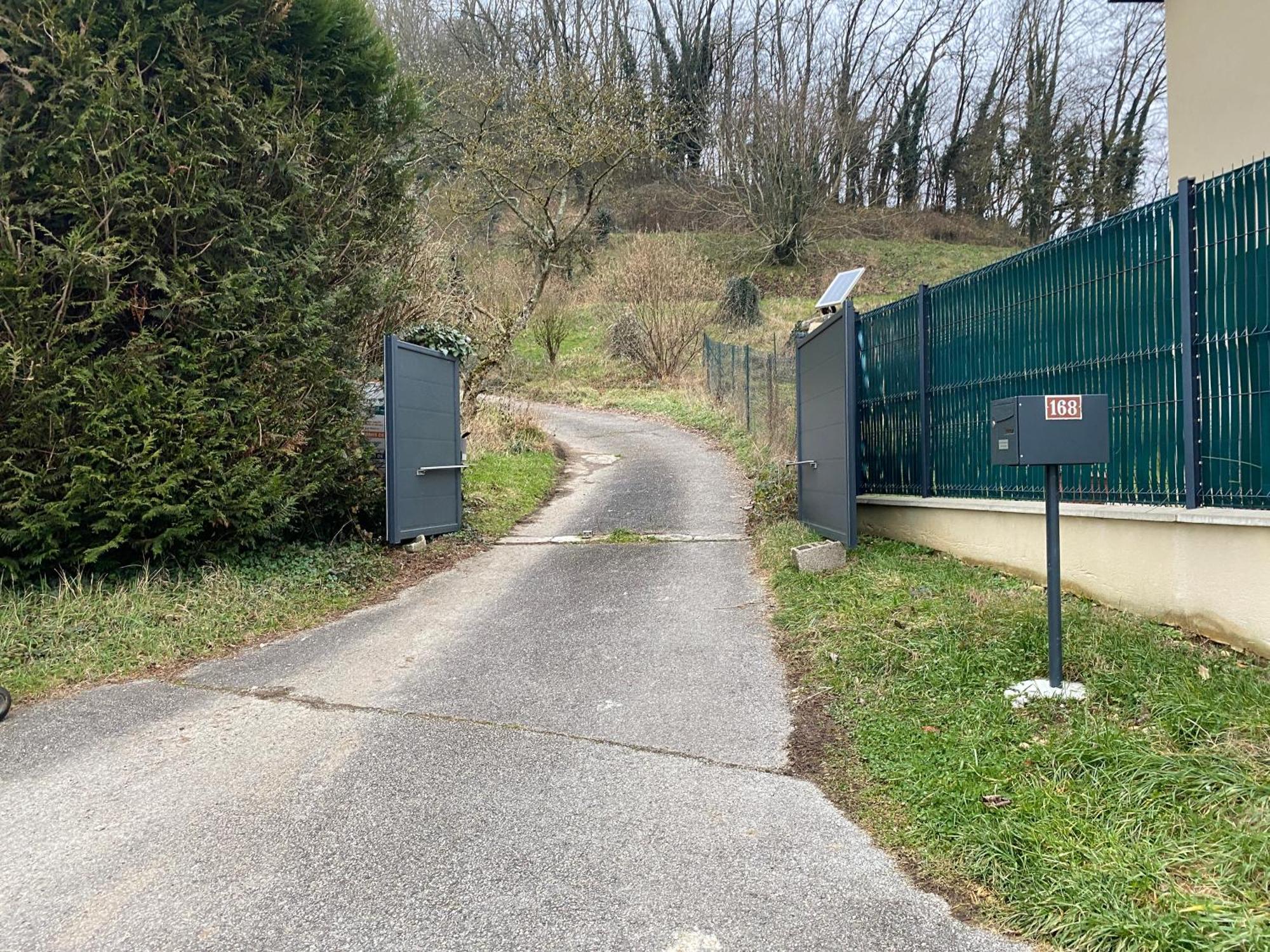 T3 Des Ecorchats Montluel Exterior photo